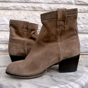 Steve Madden booties size 6